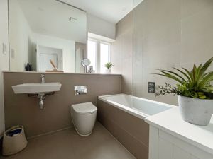 Photo 16- click for photo gallery